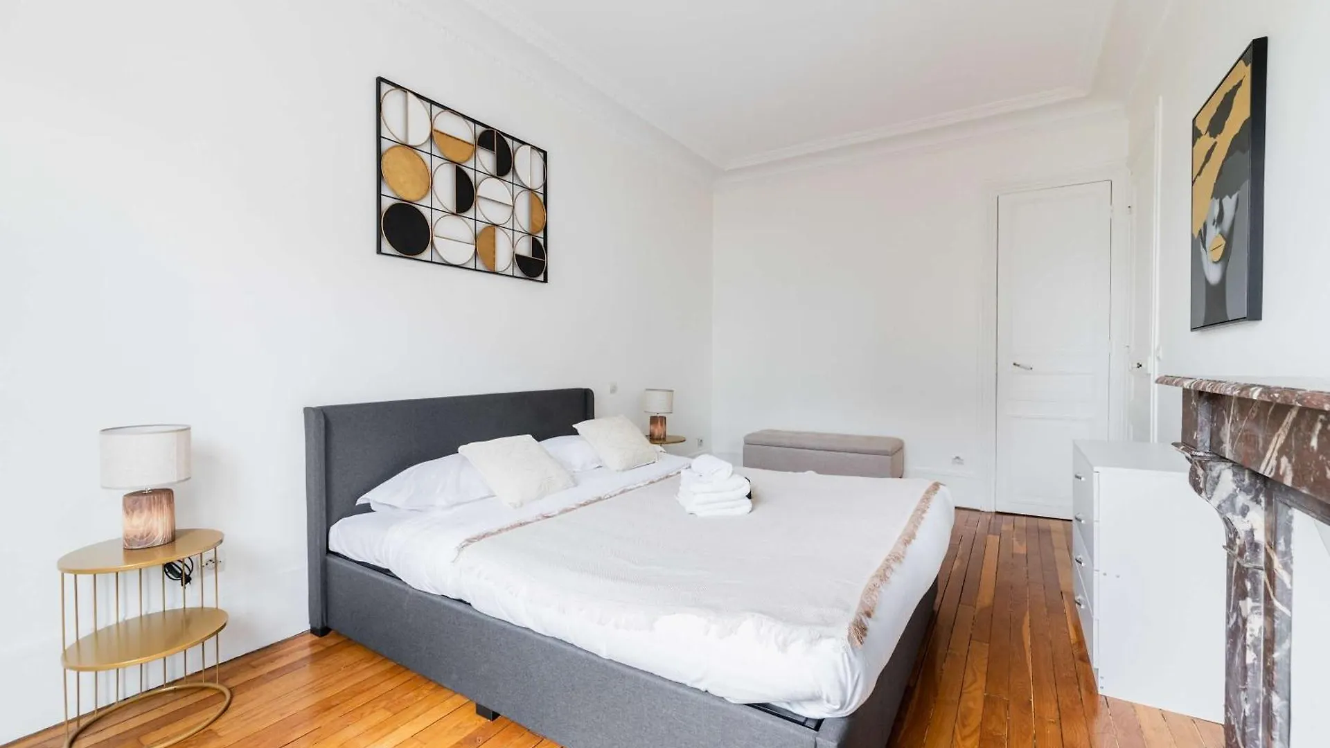 Appartement 3 Pieces Au Coeur Du 19E - 4P باريس